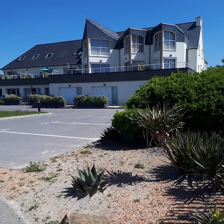 Lestrevet, Les Pieds Dans L Eau Apartment Plomodiern Exterior photo